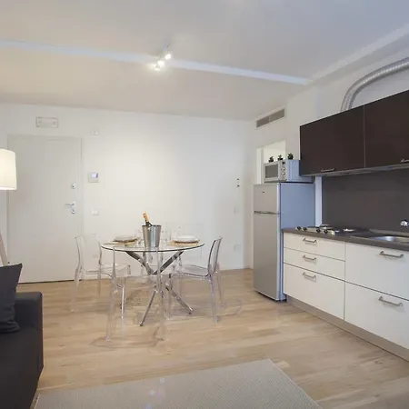 Διαμέρισμα Erik Langer S. Sofia C. Battisti *