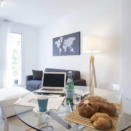 Erik Langer S. Sofia C. Battisti Διαμέρισμα