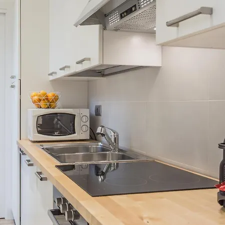 Erik Langer S. Sofia C. Battisti Διαμέρισμα